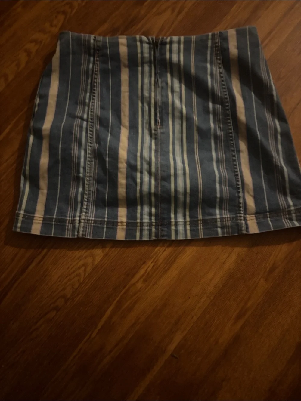 Wild Fable stretch denim stripe skirt and white bodysuit